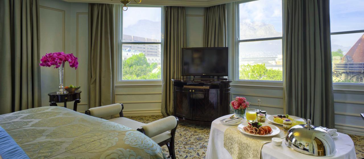 Suite con 1 Camera da Letto e Accesso Executive Lounge - Ala Storica